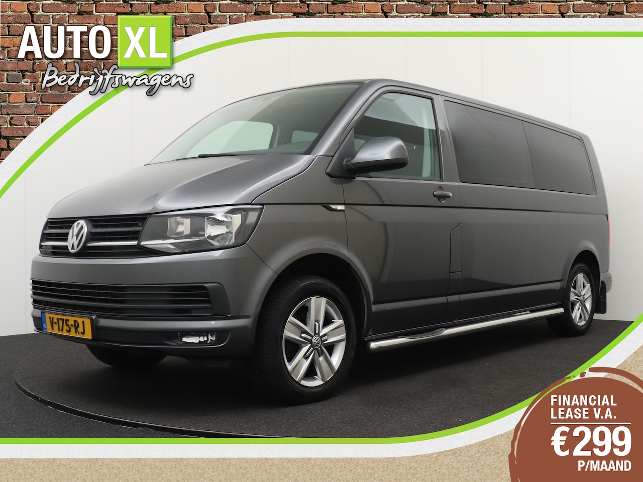 Volkswagen Transporter - 2.0 TDI 150 PK Aut. L2H1 5P. DC Trekhaak Carplay Camera - AutoWereld.nl