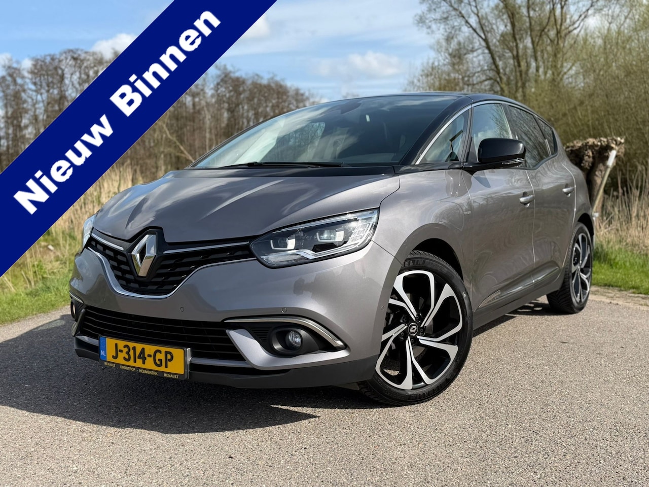 Renault Scénic - 1.3 TCe Bose / Airco / Navi / Camera / Panoramadak / Half Leder / Cruise Control / Maar 36 - AutoWereld.nl