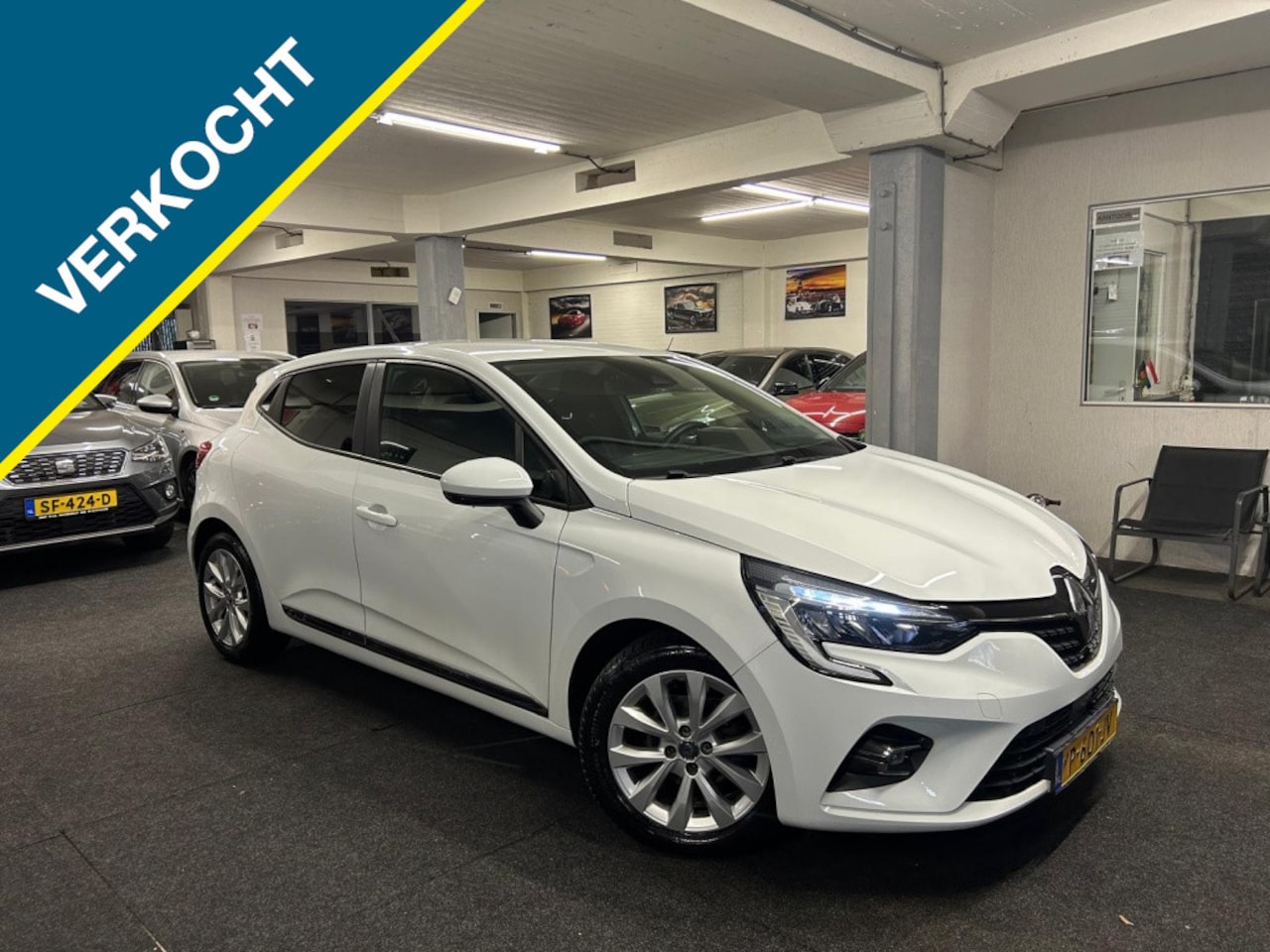 Renault Clio - 1.0 TCe Zen*Xenon*Navigatie*2021*Velgen - AutoWereld.nl
