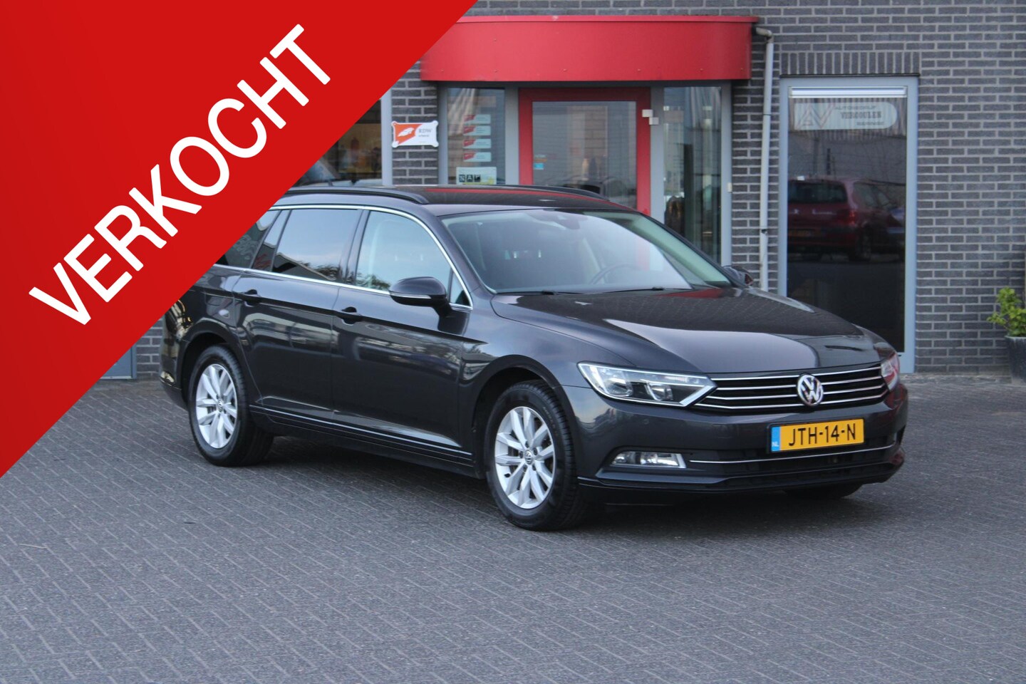 Volkswagen Passat Variant - 1.5 TSI Comf. Premium Trekhaak/Camera/Adaptive/Virtual - AutoWereld.nl