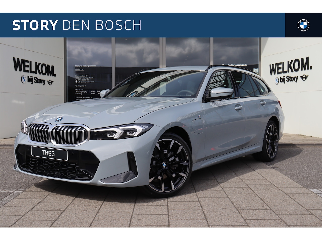 BMW 3-serie Touring - 330e M Sport Automaat / Trekhaak / Sportstoelen / Achteruitrijcamera / Live Cockpit Plus / - AutoWereld.nl