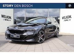 BMW 5-serie Touring - 530e M Sport Automaat / Trekhaak / Achteruitrijcamera / Adaptieve LED / Parking Assistant