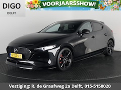 Mazda 3 - 3 2.0 e-SkyActiv-X M Hybrid 186 Black Luxury | Navigatie | Stoelverwarming | Camera |