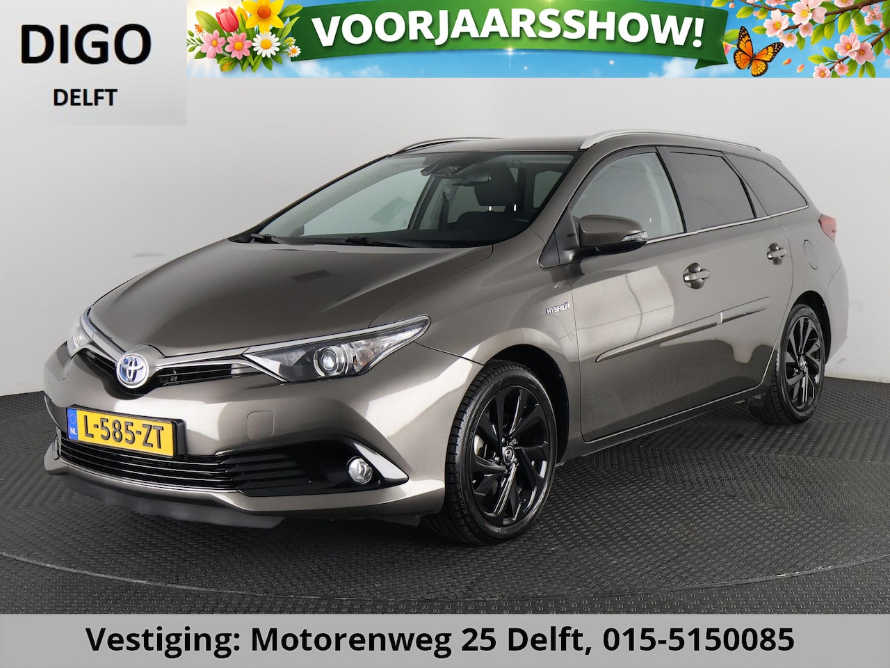 Toyota Auris Touring Sports - 1.8 Hybrid Dynamic CAMERA . FULL MAP NAV . KEYLESS START/STOP . CRUISE CONTROL - AutoWereld.nl
