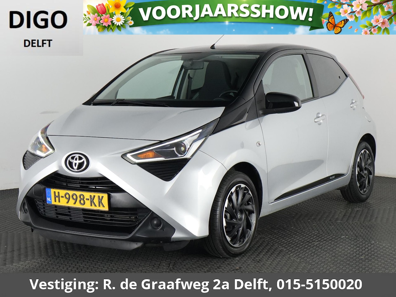 Toyota Aygo - 1.0 VVT-i X-Play Bi-Tone Automaat | Apple Carplay & AndroidAUTO | Camera | 1e eigenaar | P - AutoWereld.nl