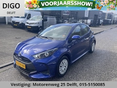 Toyota Yaris - 1.5 HYBRID ACTIVE 1e EIG BLUELINE GARANTIE 2-2031 DEALER AUTO CARPLAY NAVIGATIE . SLECHTS