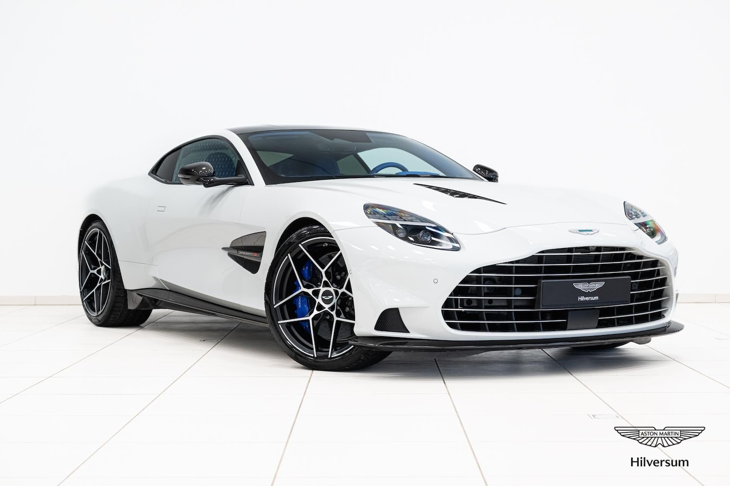 Aston Martin Vanquish - Coupe | Full Options | 25MY Incl. BPM | - AutoWereld.nl