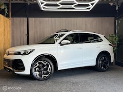 Volkswagen Tiguan - 1.5 eHybrid R-Line 272 PK |Pano|Matrix|Acc