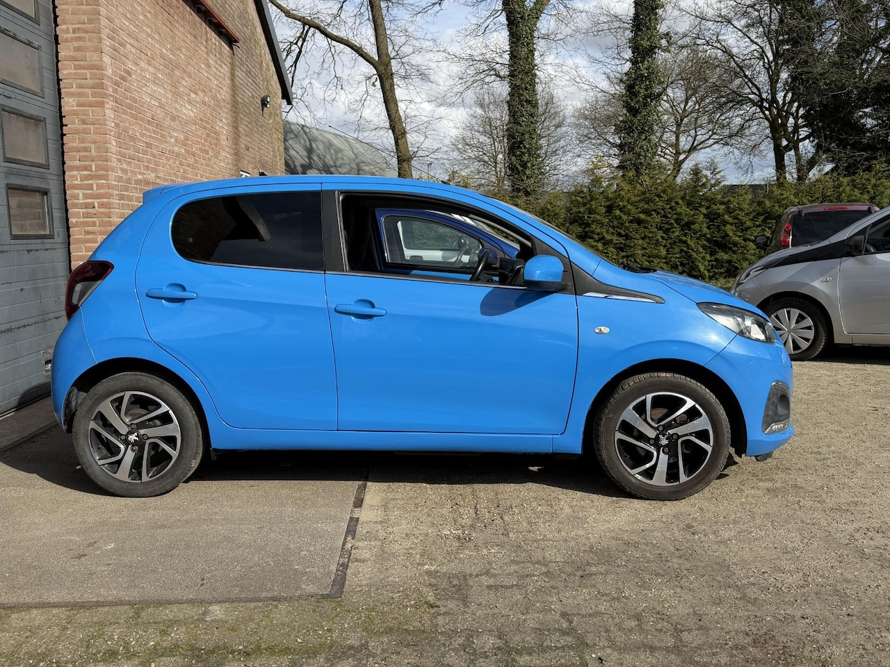 Peugeot 108 - 1.0 e-VTi Allure Airco/5DRS/Led/NAP - AutoWereld.nl
