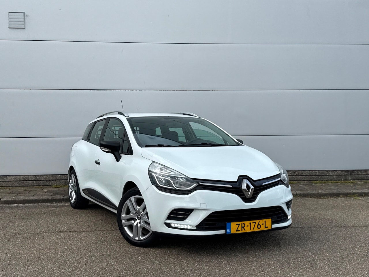 Renault Clio Estate - 1.5 dCi Ecoleader Zen (bj 2019) NAVI|AC|INCL.BTW - AutoWereld.nl