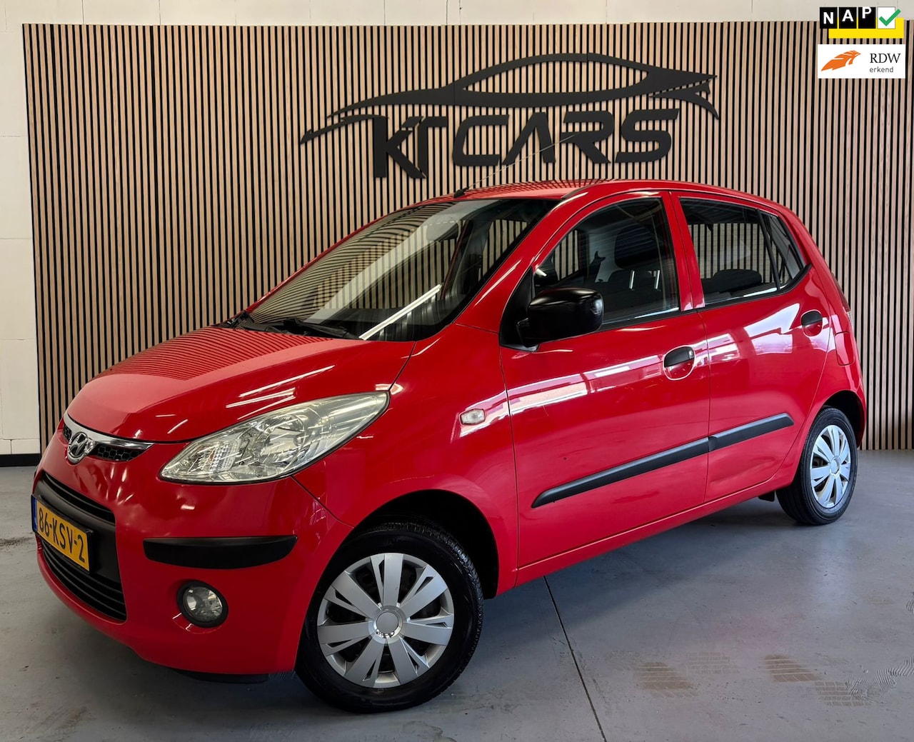 Hyundai i10 - 1.1 Active Cool|NAP|Airco|Parkeersensoren|EL Ramen|Lage KM Stand|Radio - AutoWereld.nl