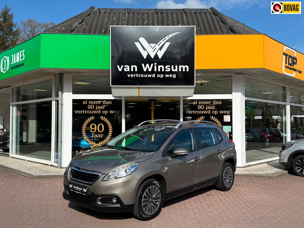 Peugeot 2008 - 1.2VTi Active | AUTOMAAT | Panoramadak | Navigatie | - AutoWereld.nl