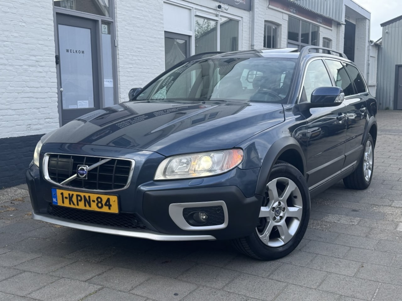 Volvo XC70 - 2.4 D5 Kinetic *FULL-OPTION* - AutoWereld.nl