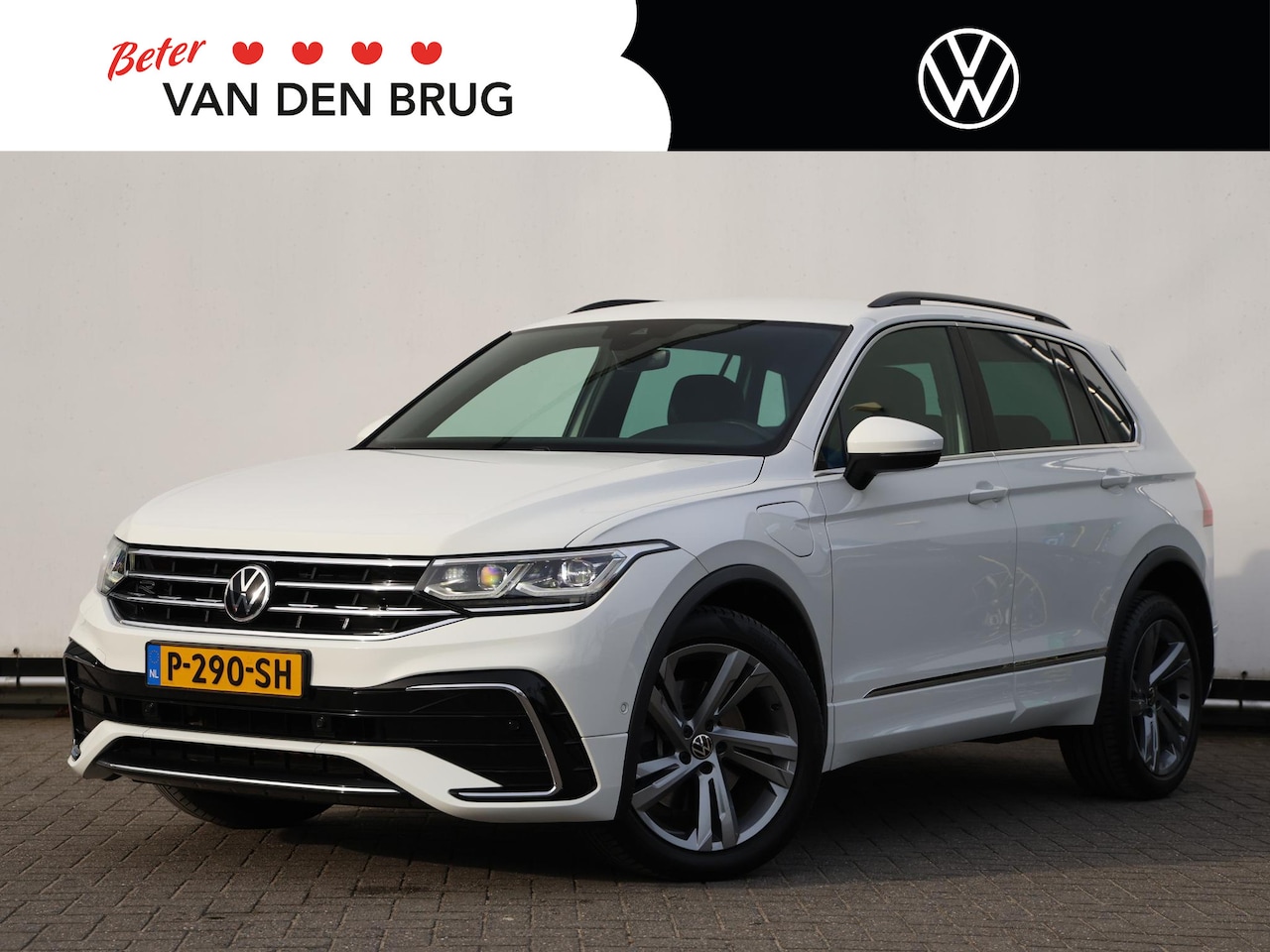 Volkswagen Tiguan - 1.4 TSI eHybrid R-Line 245 PK DSG | Dealer onderhouden | Trekhaak |Elektrische achterklep - AutoWereld.nl