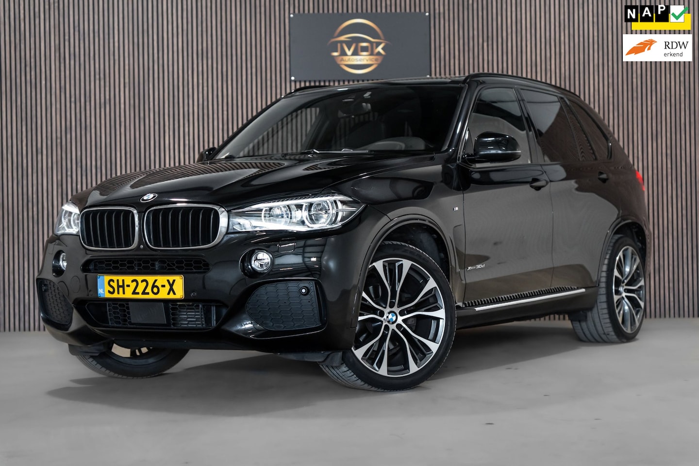 BMW X5 - XDrive30d M-Sport 7p. Pano Leder Camera Led - AutoWereld.nl