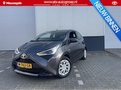 Toyota Aygo - 1.0 VVT-i x-play Automaat | Uniek slechts 6700 Km | van eerste Eigenaar en Org NL auto