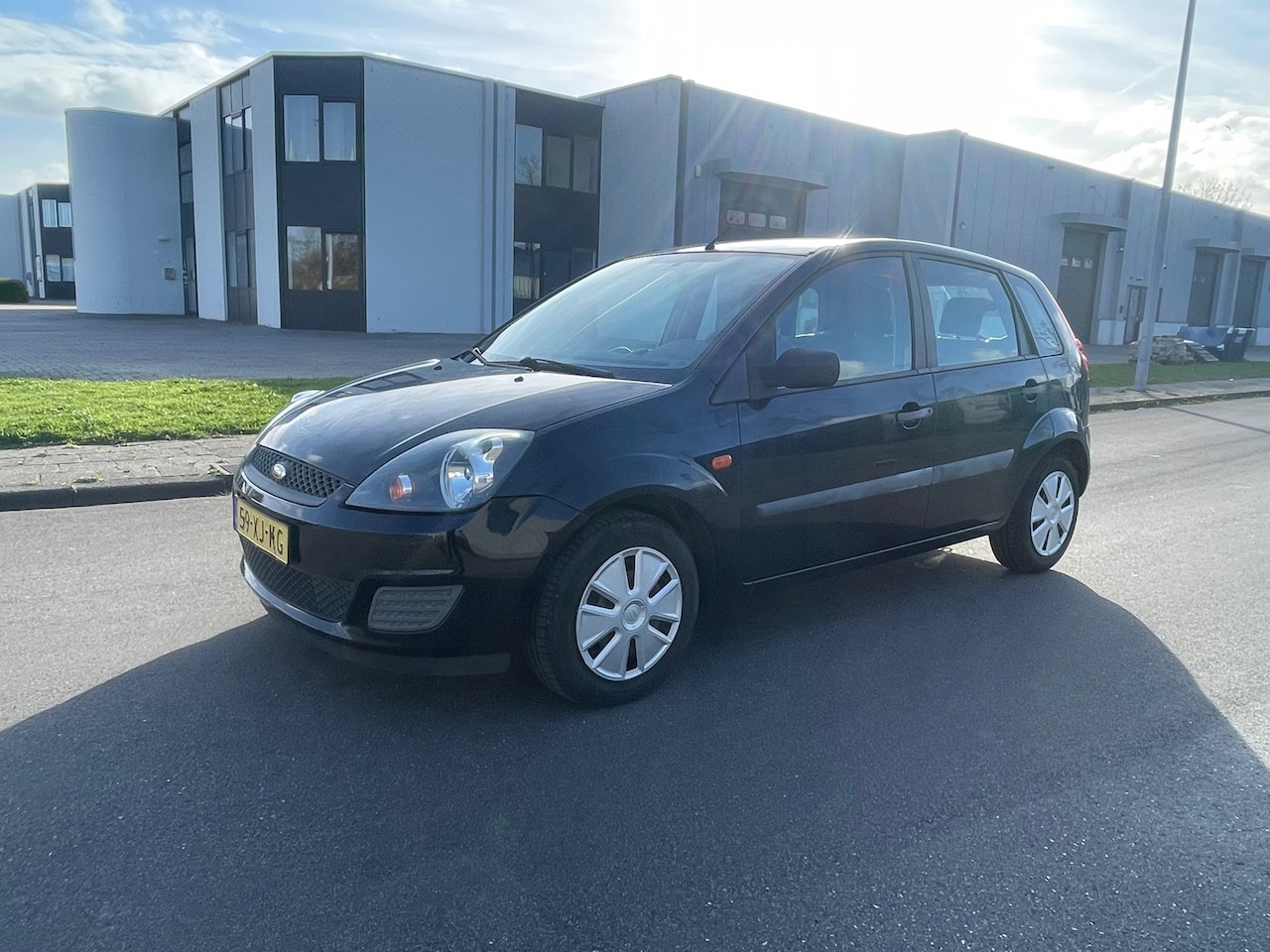 Ford Fiesta - 1.3-8V Cool & Sound BJ 2007 Apk Gekeurd - AutoWereld.nl