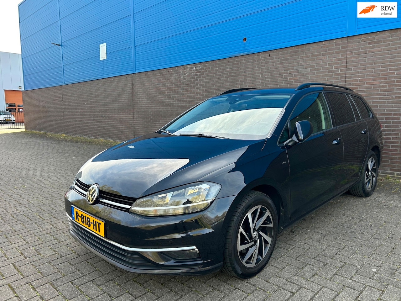 Volkswagen Golf Variant - 1.5 TSI Highline Business R | Camera | ACC | Lane Assist | CarPlay | Parkeersensoren V/A | - AutoWereld.nl