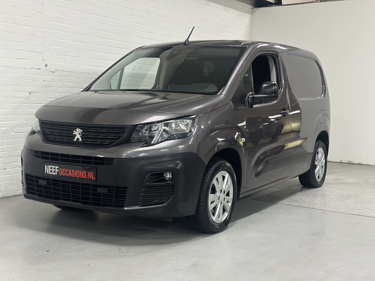 Peugeot Partner - 1.5 BlueHDI CLIMA / CRUISE / NAVI / ELK.PAKKET - AutoWereld.nl
