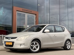 Hyundai i30 - 1.4i Dynamic 5DRS | CD-Speler | Airco | LM Velgen
