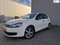 Volkswagen Golf - 1.6 TDI Trendline CARPLAY NAVI BOEKJES