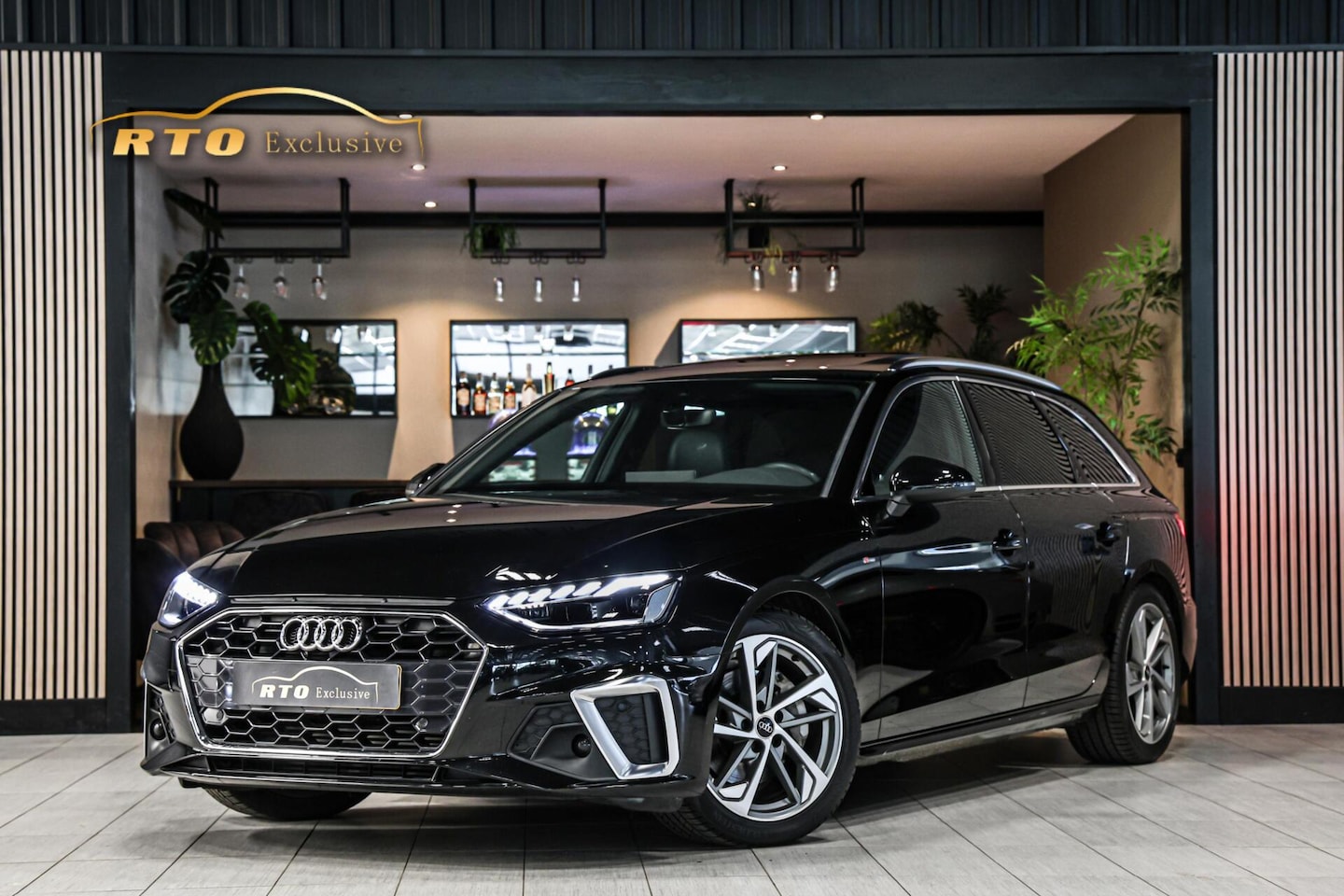 Audi A4 Avant - 40 TFSI S edition PANO CAMERA NAVI ADAP CRUISE. - AutoWereld.nl