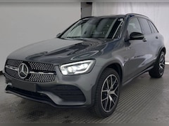 Mercedes-Benz GLC-klasse - 300e 4MATIC Business AMG |Widescreen|Burmester|Multibeam|Sfeer