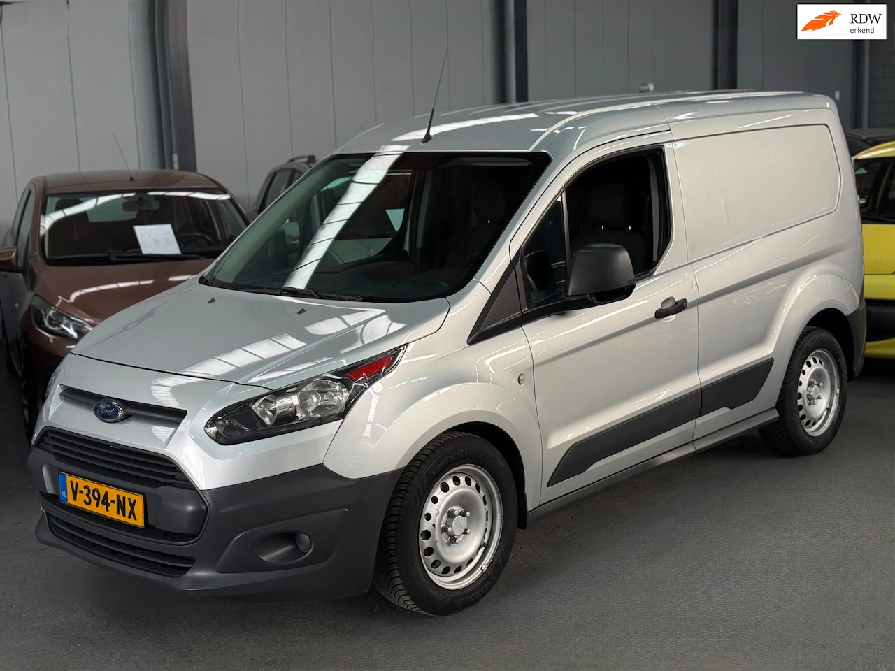 Ford Transit Connect - 1.5 TDCI L1 Economy Edition| Nieuwe APK|Carplay |Trekhaak |Euro6 - AutoWereld.nl