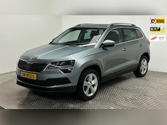 Skoda Karoq - 1.5 TSI ACT Style Business automaat benzine navigatie cruisecontrole parkeersensoren stoel