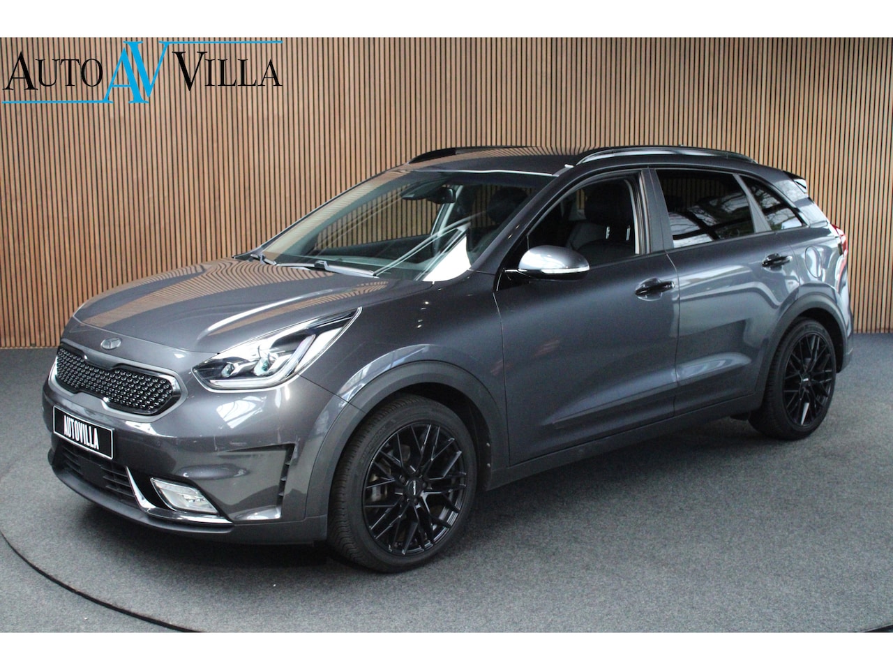 Kia Niro - 1.6 GDi Hybrid ExecutiveLine Black Pack - JBL Sound - Apple Carplay - Trekhaak - AutoWereld.nl