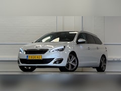Peugeot 308 SW - 1.2 e-THP Première Camera Pano Trekhaak 3e Eigenaar