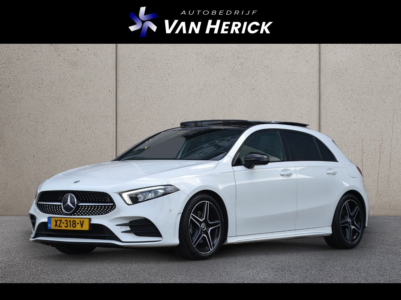 Mercedes-Benz A-klasse - 200 Business Solution AMG Automaat | Panoramadak | Leder | Widescreen - AutoWereld.nl