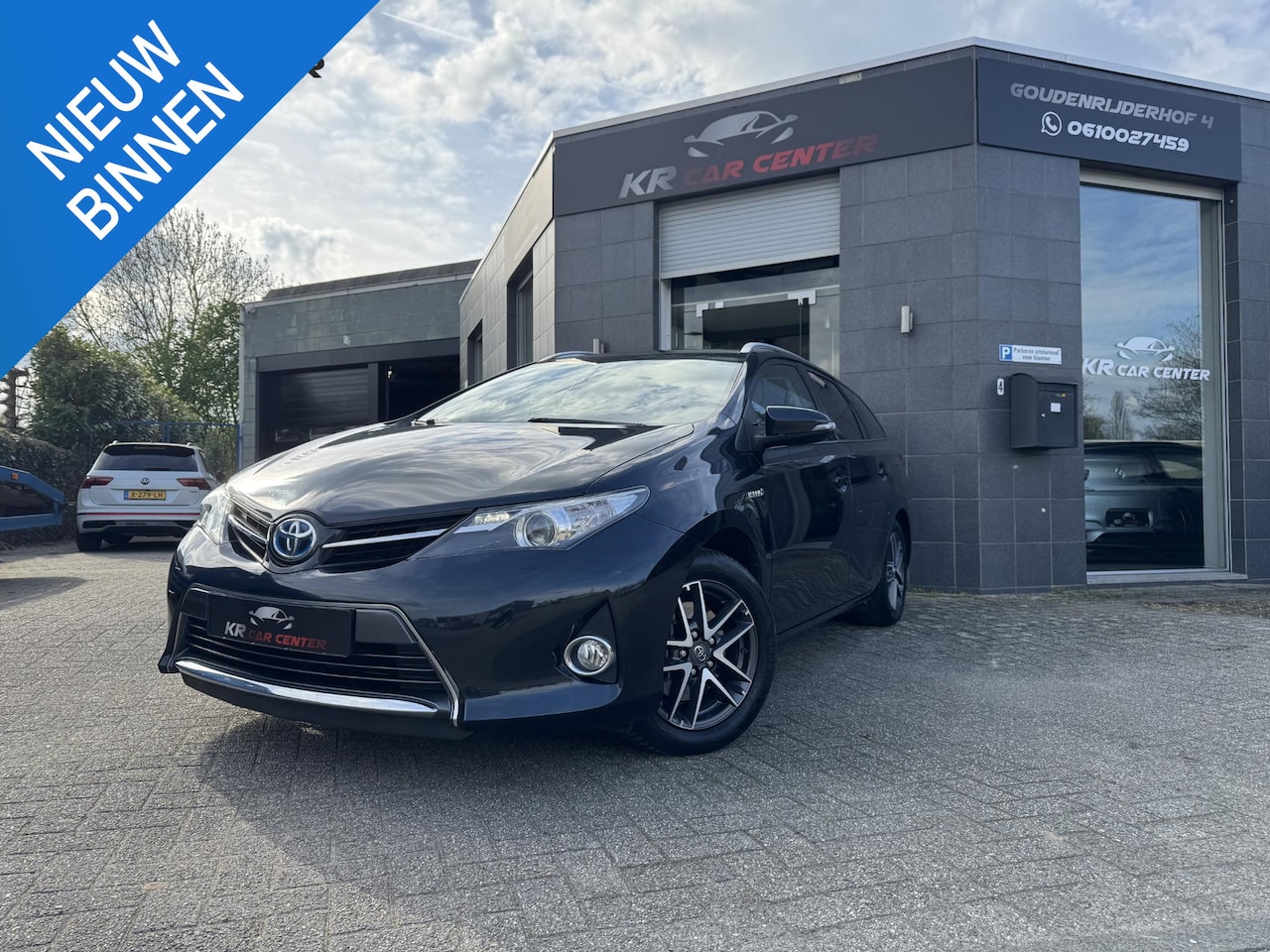 Toyota Auris Touring Sports - 1.8 Hybrid Touring Sports PANO-CRUIS-CLIMA-XENON - AutoWereld.nl