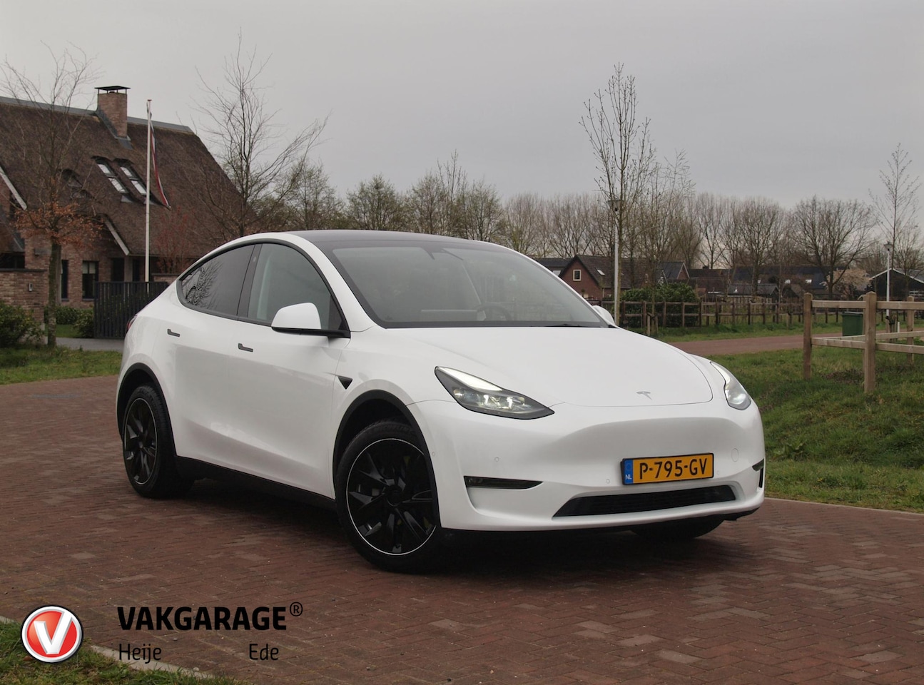 Tesla Model Y - Long Range AWD 75 kWh NL-Auto | Panoramadak | 360 Camera | Full Self Driving Computer 3 | - AutoWereld.nl