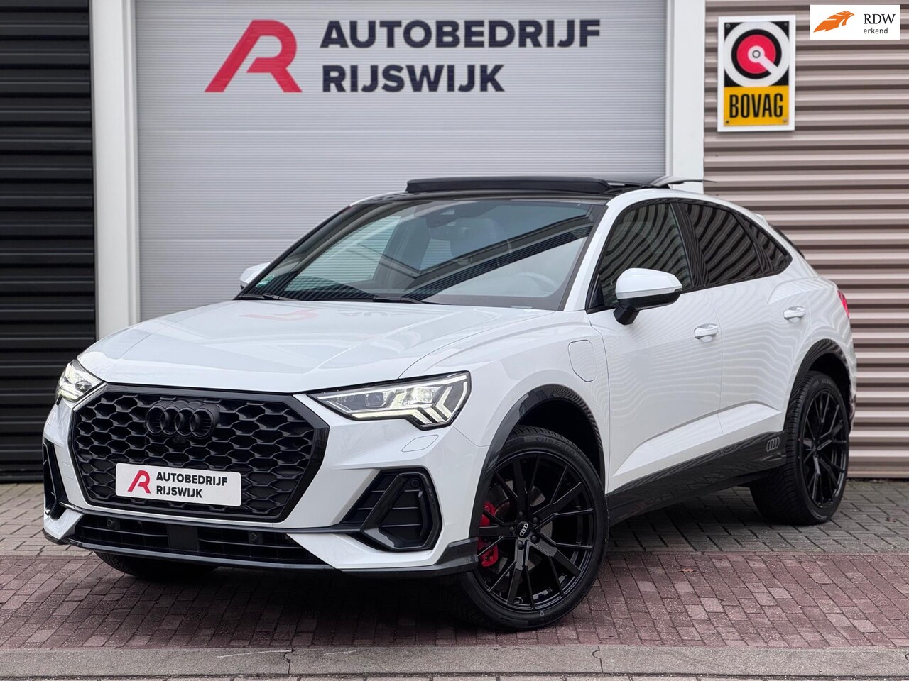 Audi Q3 Sportback - 45 TFSI e S Edition Pano/360/Sfeer/Keyless - AutoWereld.nl