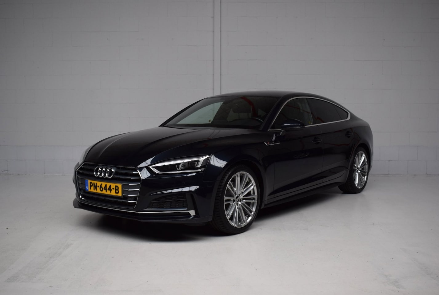 Audi A5 Sportback - 2.0 TFSI 190PK AUT S-LINE ORG,NED / VIRTUAL / SFEERVERLICHTING / NAP / 19INCH / LED - AutoWereld.nl