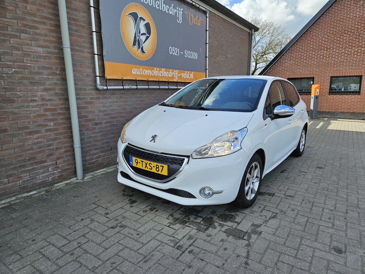 Peugeot 208 - 1.2 Vti Style 1.2 VTi Style - AutoWereld.nl