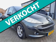 Peugeot 207 - 1.4 XT - 5 Deurs - Airco - Panorama dak - Nieuwe apk