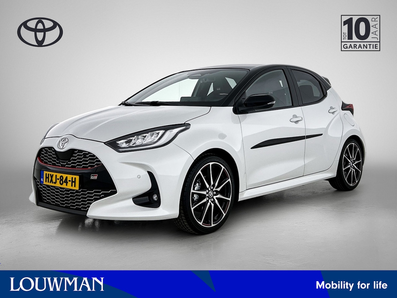 Toyota Yaris - 1.5 Hybrid 130 GR SPORT + Premium Pack | 1e Eigenaar | JBL | Panoramadak | Red Pakket | Sp - AutoWereld.nl