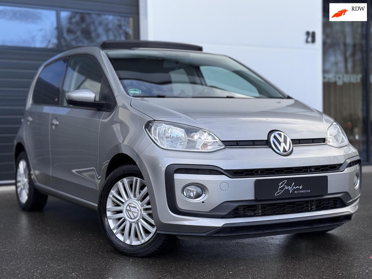Volkswagen Up! - 1.0 TSI BMT High up! 90PK | Panodak|Stoelverw - AutoWereld.nl