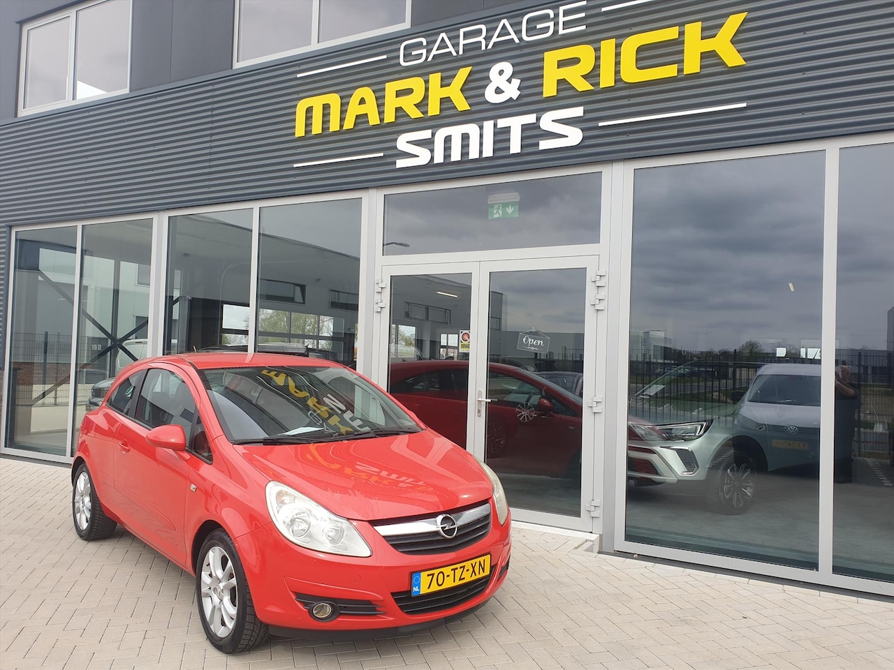 Opel Corsa - 1.2 16V 3D WR Cosmo - AutoWereld.nl