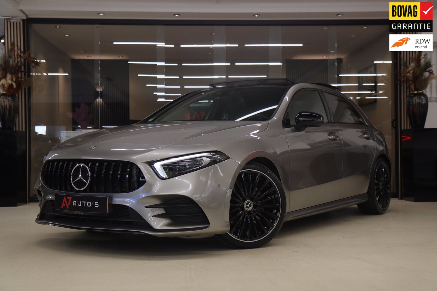 Mercedes-Benz A-klasse - 220 Launch Edition NAP Pano/Burm/Carplay/Mem/Sfeer/Acc/Vol - AutoWereld.nl