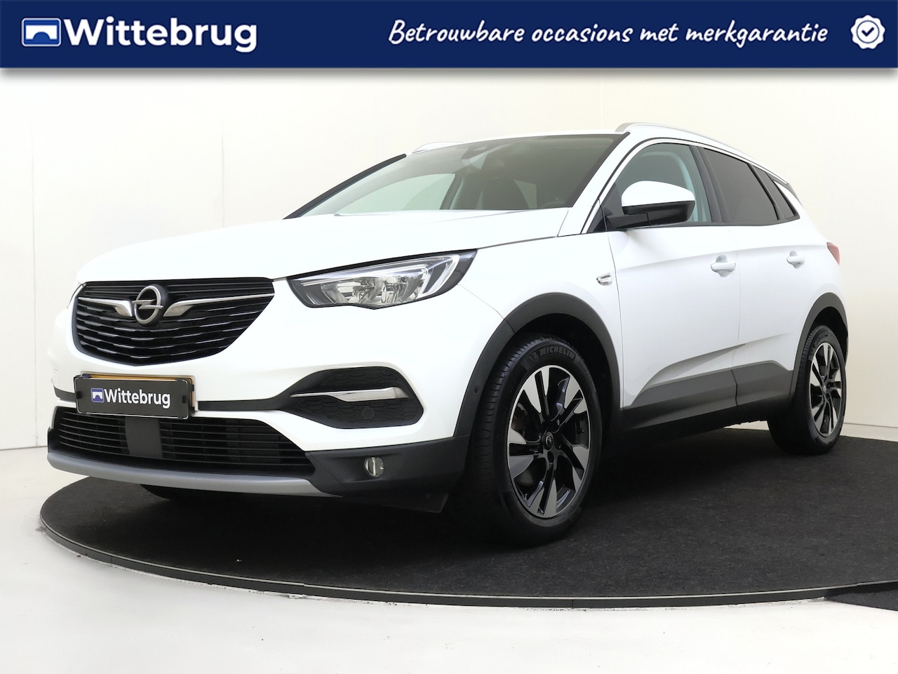 Opel Grandland X - 1.2 Turbo 130PK Innovation Parkeerhulp | Naviigatie | Camera | Climate Control | 18" velge - AutoWereld.nl