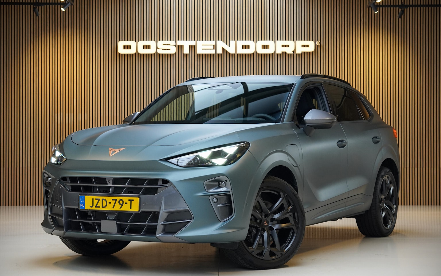 CUPRA Terramar - 1.5TSI/272PK e-Hybrid VZ America's CUP|2025|Trekhaak|Leder+Memory|MATTE Lak|Matrix-LED|Sen - AutoWereld.nl