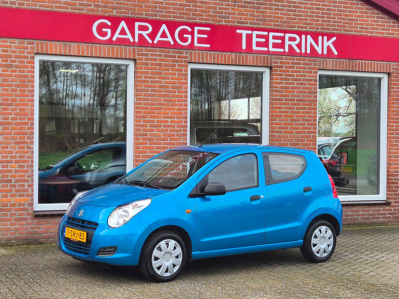 Suzuki Alto - 1.0 Comfort EASSS 68PK 5drs airco, elektr.ramen, centr.vergr, radio/cd - AutoWereld.nl