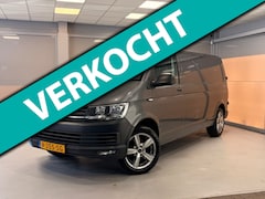 Volkswagen Transporter - 2.0 TDI L2H1 150PK | NAVI | CRUISE | SCHUIFDEUR |