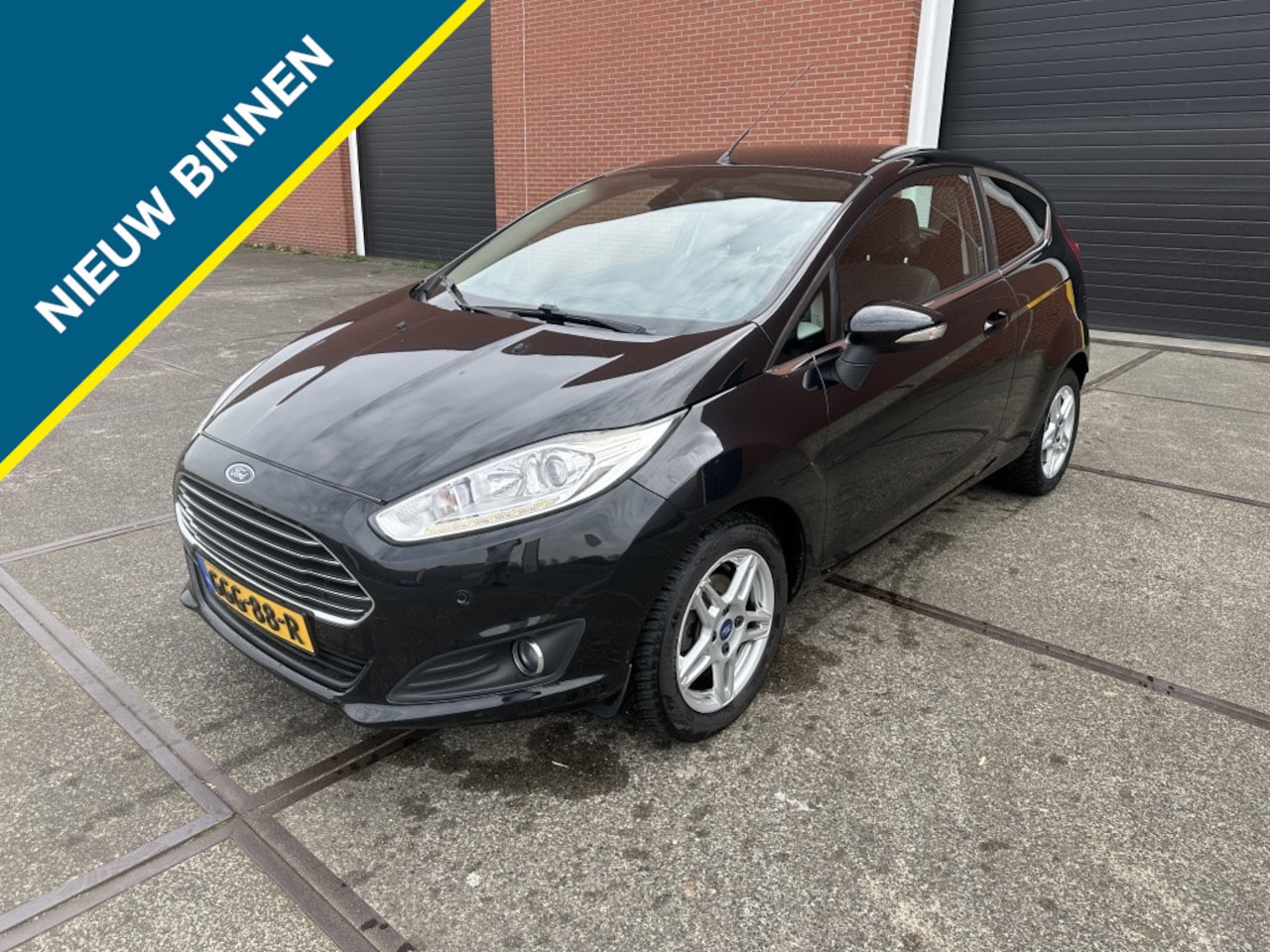 Ford Fiesta - 1.0 EcoB. Titanium - AutoWereld.nl