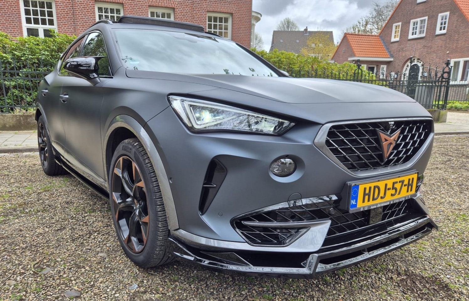 CUPRA Formentor - 2.0 TSI 4DRIVE | Stage 2 (444pk) | Pano | Beats | Trekhaak | Dealer onderhouden | Milltek | Racingline - AutoWereld.nl