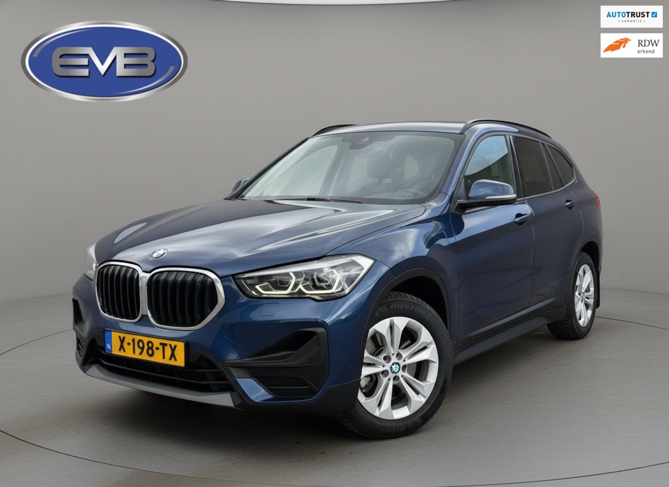 BMW X1 - XDrive25e AUTOMAAT Executive, electrisch bedienbare achterklep,dab,stoelverwarming, led ve - AutoWereld.nl