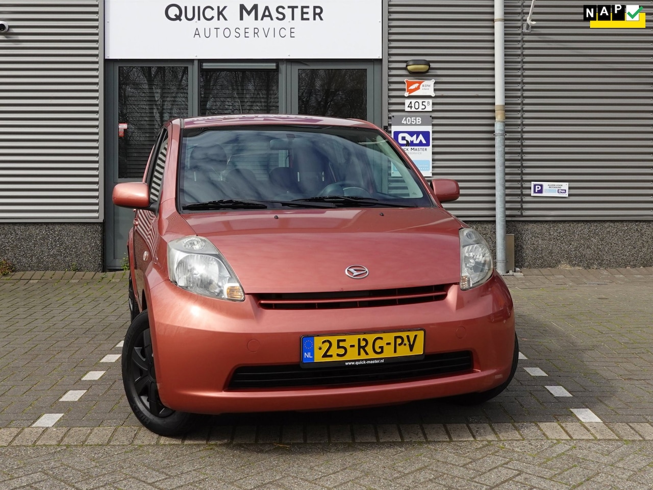 Daihatsu Sirion 2 - 1.3-16V Comfort - NAP - Airco - AutoWereld.nl
